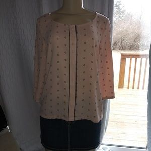 🍀LC Lauren Conrad pink shirt.🍀